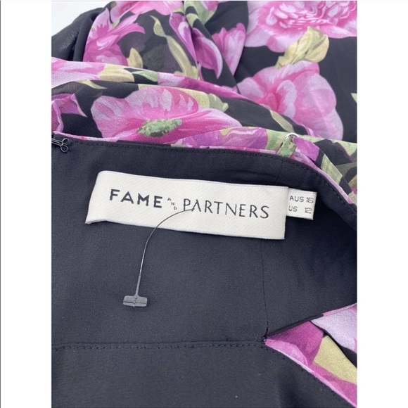 Fame And Partners Sienne Cutout Waist Floral Dress - Picture 6 of 7